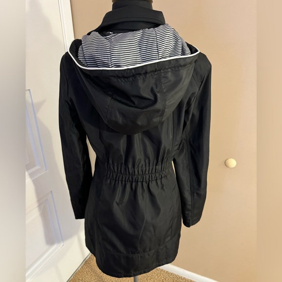 Jessica Simpson Black Jacket, size small - Picture 10 of 10